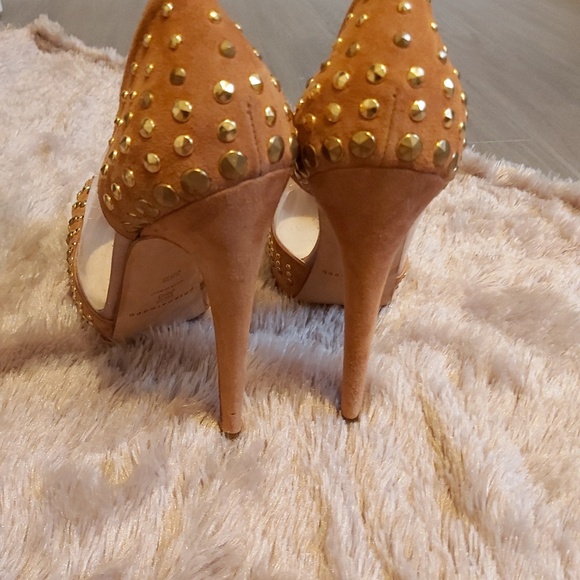 Sold - Picture 6 of 8